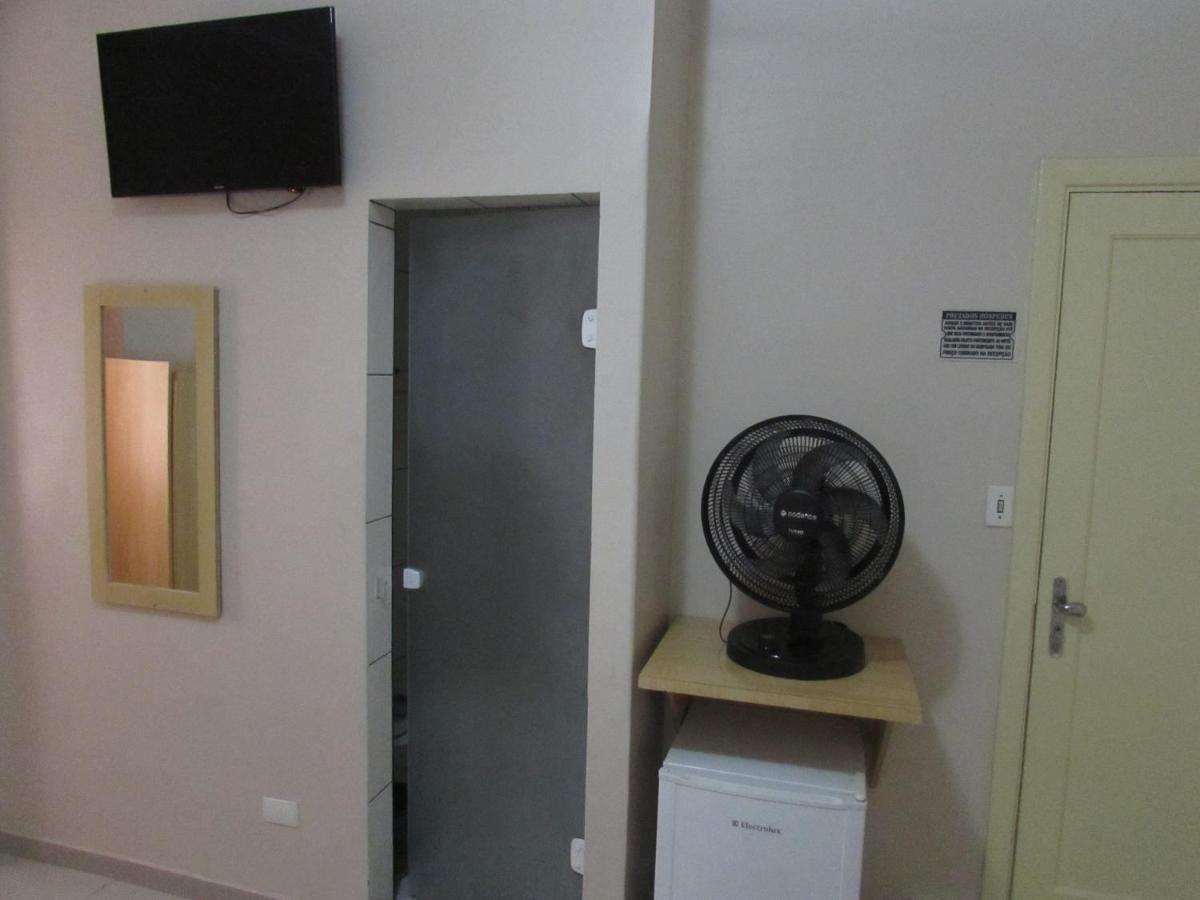 Hotel Ideal Fliper Com Estacionamento Gratis Para Carro Pequeno Altura Padrao "Internet Fibra" Sao Paulo Dış mekan fotoğraf